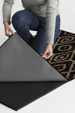 Load image into Gallery viewer, Diamond Trellis Black Rug