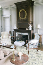 Load image into Gallery viewer, Leila Creme Vintage Rug