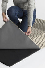 Load image into Gallery viewer, Gradasi Grey Rug
