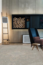 Load image into Gallery viewer, Maral Heriz Creme Rug
