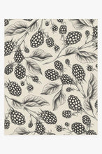 Load image into Gallery viewer, Berry Black Rug
