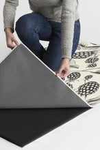 Load image into Gallery viewer, Berry Black Rug
