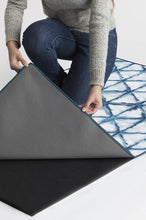 Load image into Gallery viewer, Diamond Shibori Indigo Rug
