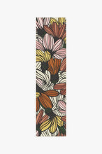 Load image into Gallery viewer, Meena Starburst Rug
