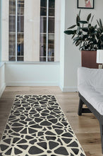 Load image into Gallery viewer, Oleander Greyscale Rug
